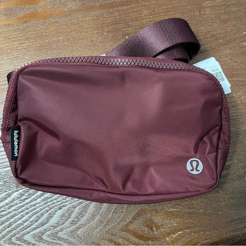 LULULEMON EVERYTHING BAG
